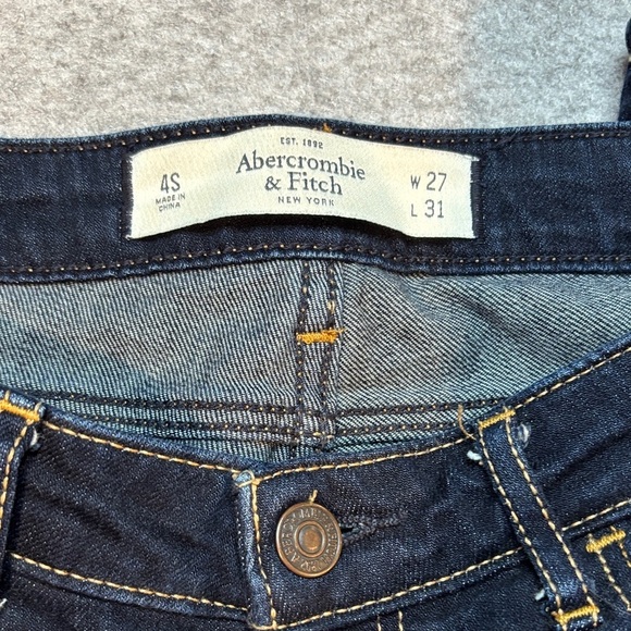 Abercrombie & Fitch Skinny Jeans Dark Wash Size 4S (27/31) 👖✨ - Picture 8 of 12
